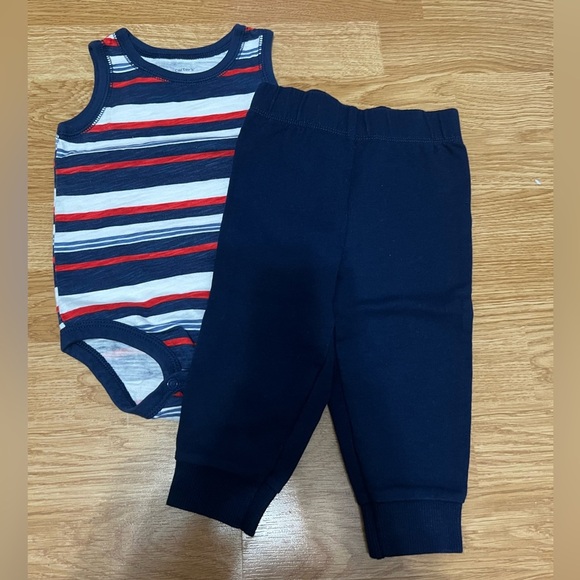 Carter’s Striped Baby Outfit Set with Bodysuit,Shirt and Pants (Size 12 Months) - Picture 3 of 10